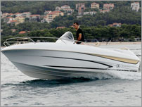 rent a exclusive speed boat - Beneteau Flyer 550 Sun Deck with Honda 115 HP