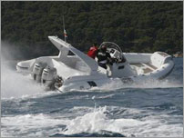 rent a exclusive speed boat - FLYER 828 Cabin with 2 x Honda 150HP