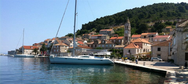 Jeanneau Sun Odyssey 54 DS sailng boat for charter in Split Dalmatia Croatia