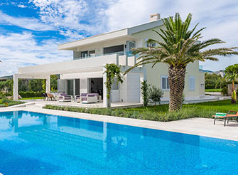 Elegant and luxury beach villa in Divulje near Split