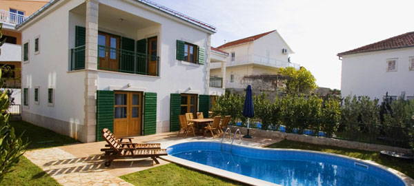 Villa with pool for rent on Hvar island in Split region - Dalmatia