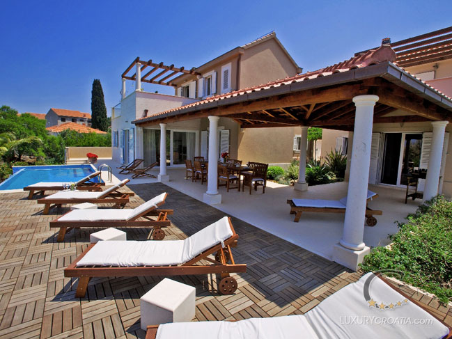 Modern seafront luxury villa on Brac island with sea view 