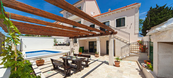 Four star holiday rental villa with swimming pool in Povlja on Brač Island 