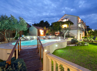 Exclusive villa with swimming pool on Čiovo Island near Trogir