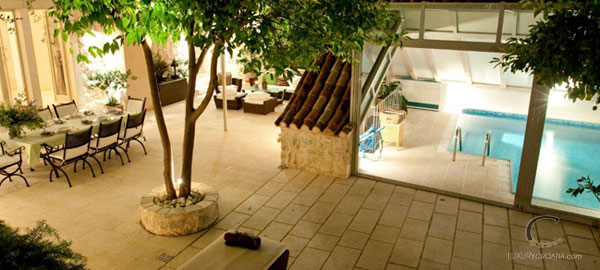 Luxury Villa with pool and wellness in Hvar town center