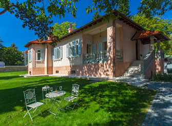 Vintage villa with swimming pool in Sinj - hinterland of Split