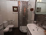 Bathroom in master bedroom 1 in seafront Dubrovnik luxury villa