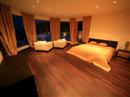 The Golden bedroom 