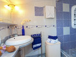 Bathroom in villa for rent on Brač Island