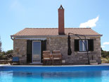 Dalmatian style holiday house for rent on Brač island in Dalmatia 