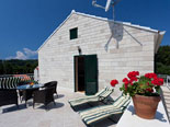 Terrace in Dalmatian holiday villa with pool for rent in Sumartin on Brač Island 