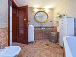 Bathroom in Brač holiday rental villa in Sumartin - Dalmatia - Croatia