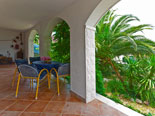 Outside terrace on the ground floor in the holiday house in Sutivan on Brač Island